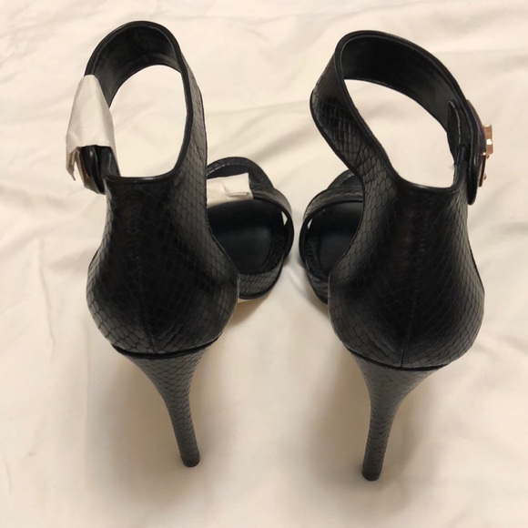 Bcbgmaxazria black snakeskin stilettos - Picture 4 of 5